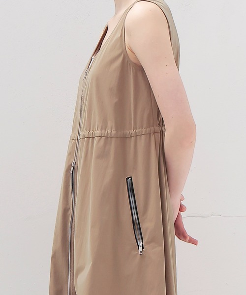 DRESSLAVE(ドレスレイブ)の「chambray fit & flare dress(シャンブレーフィット&フレアワンピース)(ワンピース・レディース・ブラック/ブラウン・38)」の6枚目の写真