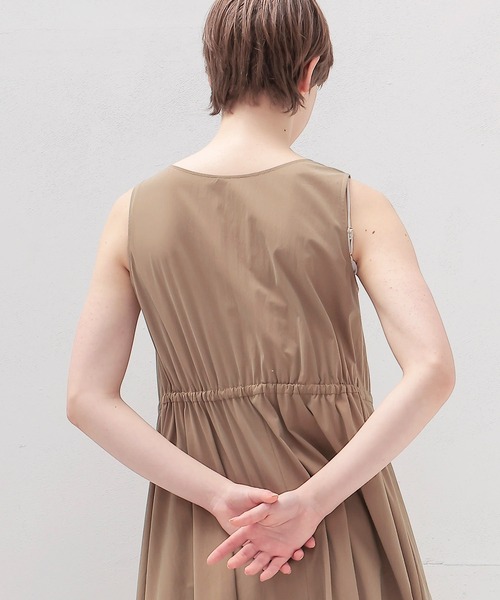 DRESSLAVE(ドレスレイブ)の「chambray fit & flare dress(シャンブレーフィット&フレアワンピース)(ワンピース・レディース・ブラック/ブラウン・38)」の7枚目の写真