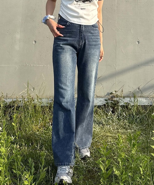 AS KNOW AS plus（アズノゥアズプラス）の「●スラリ見え フレアデニムパンツ（デニムパンツ・レディース・サックスブルー系/ブラック系/ブルー系・FREE）」の5枚目の写真