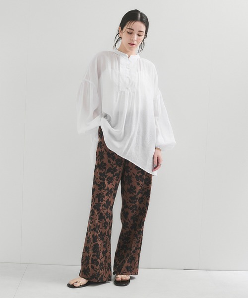 le cercle ADAM ET ROPE'(ルセルクルアダムエロペ)の「シアータックボリュームブラウス(シャツ/ブラウス・レディース・グリーン系その他/ブラック/ホワイト・FREE)」の19枚目の写真