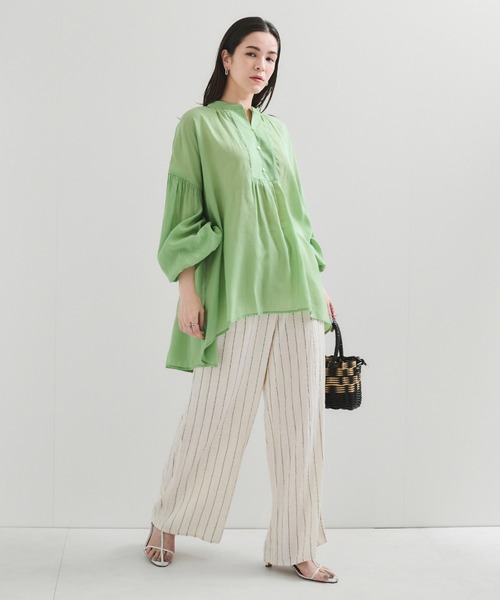 le cercle ADAM ET ROPE'(ルセルクルアダムエロペ)の「シアータックボリュームブラウス(シャツ/ブラウス・レディース・グリーン系その他/ブラック/ホワイト・FREE)」の22枚目の写真