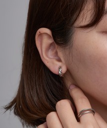 【MAISON BREEZE】イヤリング ニッケルフリー メタル ハーフ ツイスト フープ イーズイヤリング　OSWY