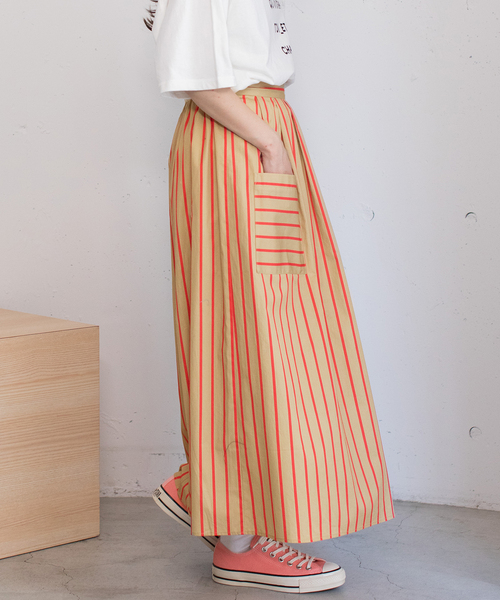 POU DOU DOU（プードゥドゥ）の「ストライプアウトポケットタックスカート（スカート・レディース・ベージュ/ブルー/アイボリー・M）」の17枚目の写真