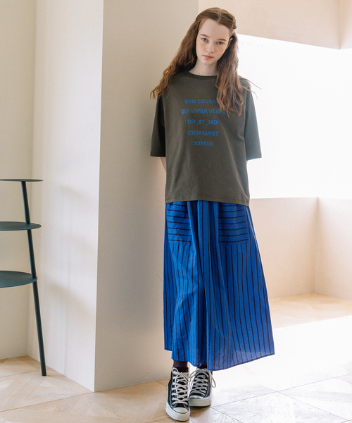 POU DOU DOU（プードゥドゥ）の「ストライプアウトポケットタックスカート（スカート・レディース・ベージュ/ブルー/アイボリー・M）」の4枚目の写真