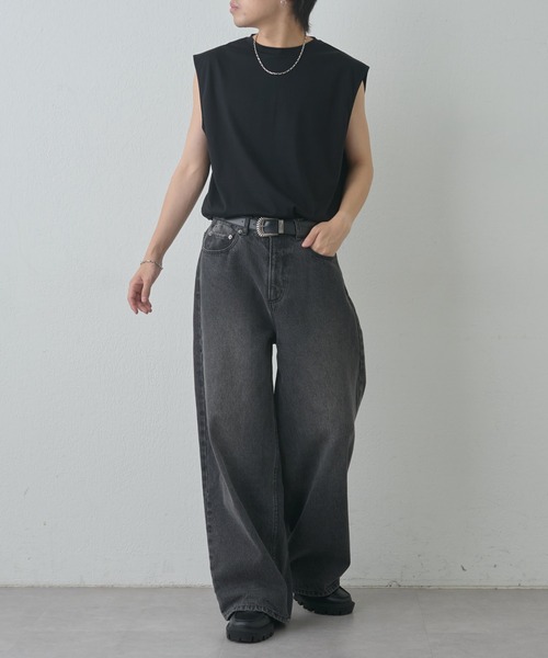 COLONY 2139(コロニートゥーワンスリーナイン)の「スマート変形ノースリーブT(Tシャツ/カットソー・メンズ・ブラック/ホワイト・MEDIUM/LARGE)」の15枚目の写真