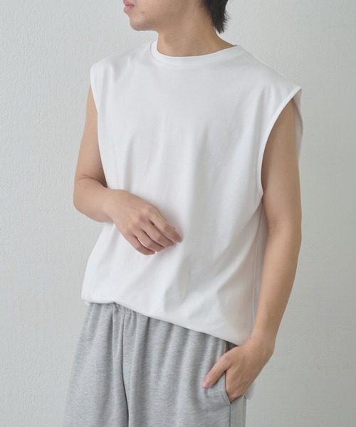 COLONY 2139(コロニートゥーワンスリーナイン)の「スマート変形ノースリーブT(Tシャツ/カットソー・メンズ・ブラック/ホワイト・MEDIUM/LARGE)」の4枚目の写真