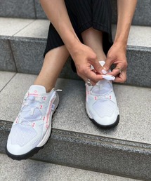 【MAISON MAVERICK PRESENTS】Easy Strap Track Sneakers