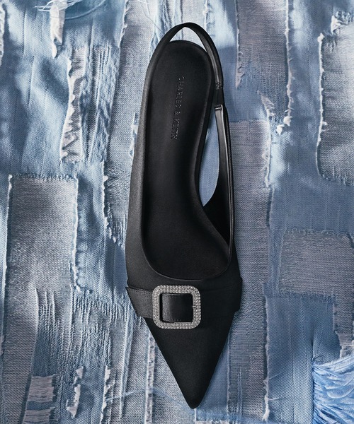 CHARLES & KEITH(チャールズ & キース)の「サテン クリスタルバックルスリングバックフラット(パンプス・レディース・スモークピンク/ブラック系その他2・22.5cm/23cm/23.5cm/24.5cm/25cm/25.5cm)」の18枚目の写真