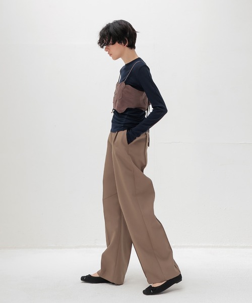 DRESSLAVE(ドレスレイブ)の「suiting 2tuck trousers(スーチングツータックトラウザーズ)(スラックス・レディース・ブラウン/ネイビー・38/36)」の11枚目の写真