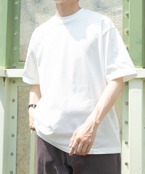 ITEMS URBANRESEARCH(アイテムズ アーバンリサーチ)の「『接触冷感/UVカット』シルケットクルーネックTシャツ(Tシャツ/カットソー・メンズ・グレー系その他/ブラック/グリーン/ホワイト・LARGE/MEDIUM/SMALL)」の1枚目の写真