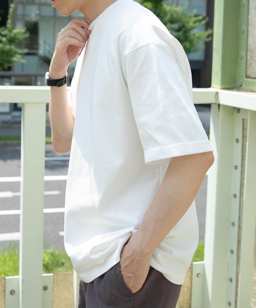 ITEMS URBANRESEARCH(アイテムズ アーバンリサーチ)の「『接触冷感/UVカット』シルケットクルーネックTシャツ(Tシャツ/カットソー・メンズ・グレー系その他/ブラック/グリーン/ホワイト・LARGE/MEDIUM/SMALL)」の6枚目の写真