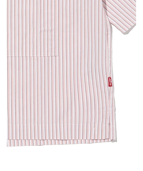 Levi's(リーバイス)の「Levi's/リーバイス HARLIE SS クロップドシャツ(シャツ/ブラウス・レディース・レッド・XS/S/M)」の6枚目の写真