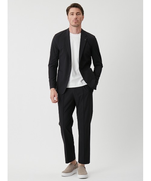 AOURE(アウール)の「CREPE WEAVE SETUP PANTS(スラックス・メンズ・ライトベージュ/ブラック・MEDIUM/LARGE/X-LARGE)」の6枚目の写真
