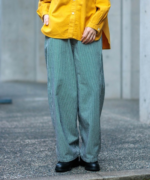 D.M.G. / ディーエムジー] 先染めヒッコリー ボリュームイージーパンツ