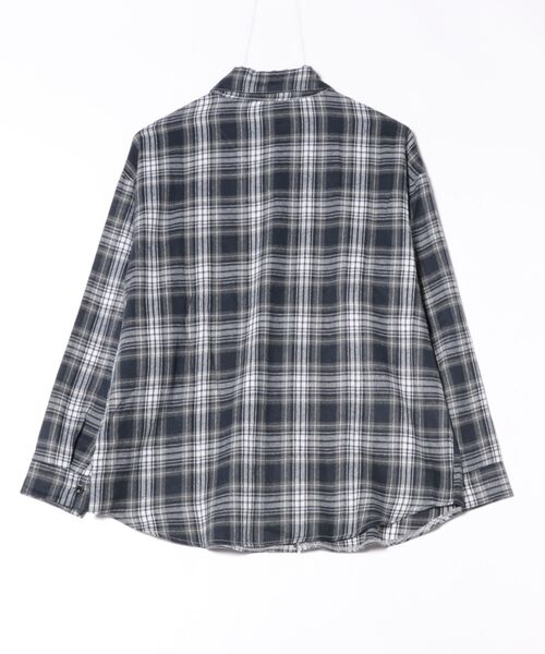 LADY LIKE（レディライク）の「ゆったりチェックネルシャツ（シャツ/ブラウス・レディース・ベージュ/ピンク/ブルー/ネイビー/ブラック・M）」の6枚目の写真