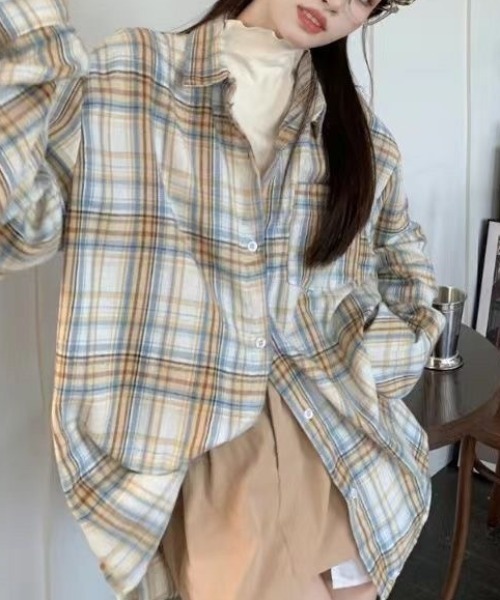 LADY LIKE（レディライク）の「ゆったりチェックネルシャツ（シャツ/ブラウス・レディース・ベージュ/ピンク/ブルー/ネイビー/ブラック・M）」の7枚目の写真