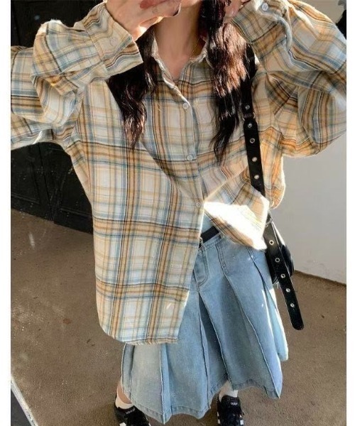 LADY LIKE（レディライク）の「ゆったりチェックネルシャツ（シャツ/ブラウス・レディース・ベージュ/ピンク/ブルー/ネイビー/ブラック・M）」の11枚目の写真