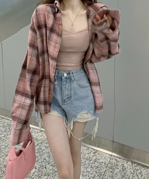 LADY LIKE（レディライク）の「ゆったりチェックネルシャツ（シャツ/ブラウス・レディース・ベージュ/ピンク/ブルー/ネイビー/ブラック・M）」の14枚目の写真