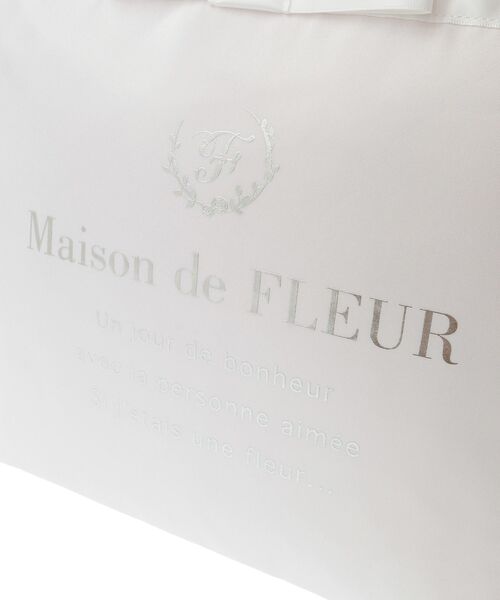Maison de FLEUR(メゾンドフルール)の「ブランドロゴフリルハンドルトートMバッグ(トートバッグ・レディース・ライトピンク/ブラック/ライトブルー/ピンク・FREE)」の13枚目の写真