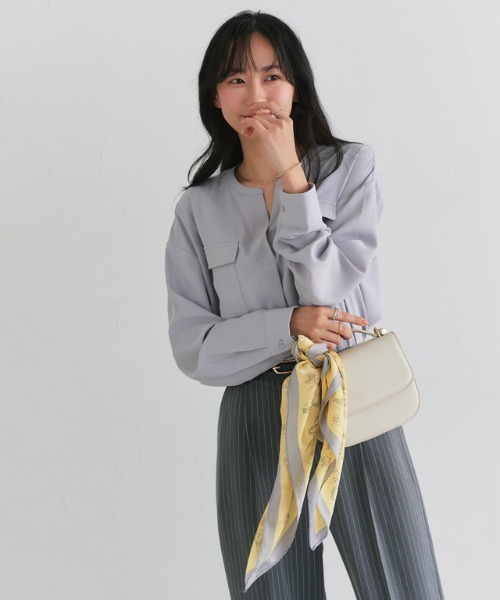 Pierrot（ピエロ）の「ポケットノーカラースキッパーブラウス（シャツ/ブラウス・レディース・キナリ/ネイビー/ピンク系その他/グレイッシュベージュ/ブラック/グレー系その他・L/M）」の12枚目の写真
