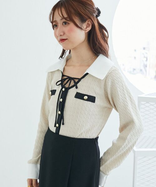 MAJESTIC LEGON（マジェスティックレゴン）の「デコルテオープンバイカラー襟ニット（ニット/セーター・レディース・ライトグレー/ブラック/ピンクベージュ/アイボリー/ボルドー・MEDIUM）」の14枚目の写真