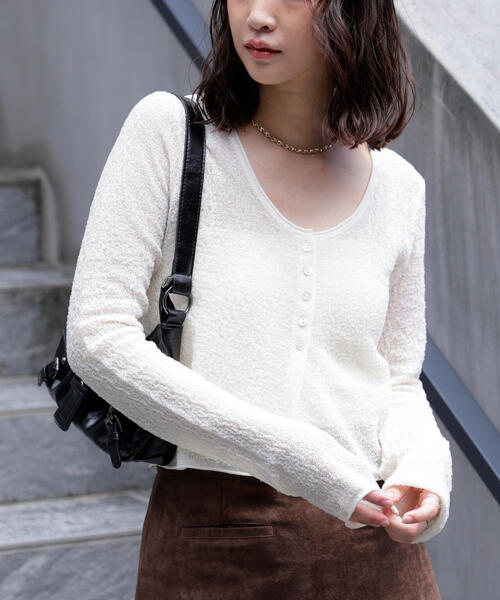 FREE'S MART(フリーズマート)の「シアーラウンドネックニットカーディガン(カーディガン/ボレロ・レディース・ホワイト/イエロー/ボルドー・FREE)」の5枚目の写真