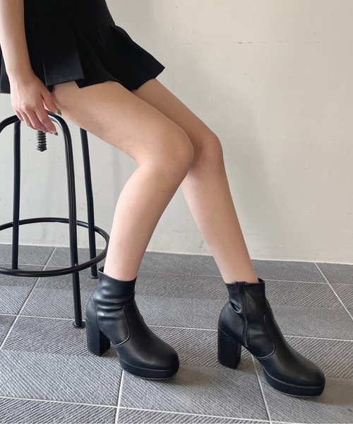 one way（ワンウェイ）の「ストレッチショートブーツ（ブーツ・レディース・アイボリー/ブラック/ブラック系その他・SMALL/MEDIUM/LARGE）」の10枚目の写真