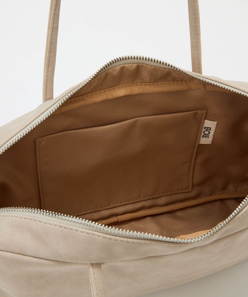 EFOLE（エフォル）の「【ZOZO限定】Suede wide boston/スエードワイドボストン（ボストンバッグ・レディース・ベージュ/ブラウン・FREE）」の6枚目の写真