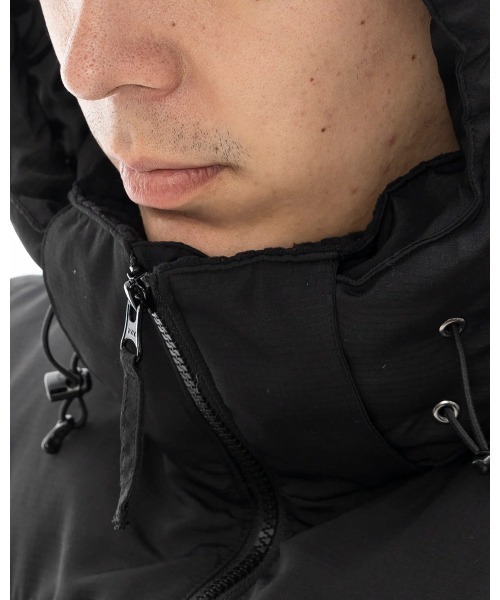 RVCA(ルーカ)の「【RVCA/ルーカ】24AW RVCA PUFFER VEST/ルーカドローコード付きエコダウンベスト(ダウンベスト・メンズ・ダークカーキ/ホワイト/ブラック・MEDIUM/SMALL)」の5枚目の写真