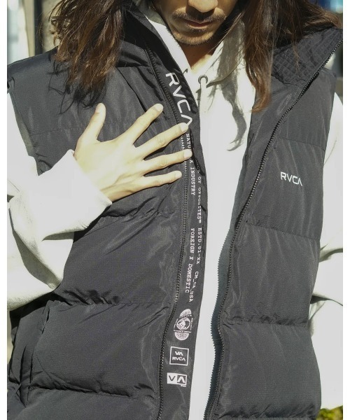 RVCA(ルーカ)の「【RVCA/ルーカ】24AW RVCA PUFFER VEST/ルーカドローコード付きエコダウンベスト(ダウンベスト・メンズ・ダークカーキ/ホワイト/ブラック・MEDIUM/SMALL)」の19枚目の写真
