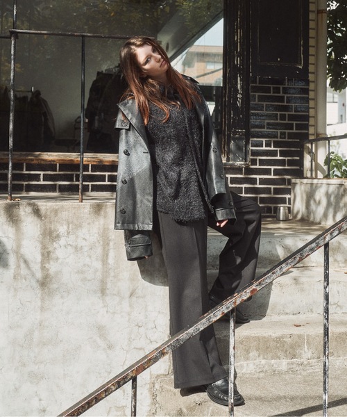 CASPER JOHN（キャスパージョン）の「Back pleats PU short trench coat/バックプリーツPUショートトレンチコート（トレンチコート・メンズ・ブラック/ブラック系・LARGE/MEDIUM/SMALL/X-SMALL）」の6枚目の写真