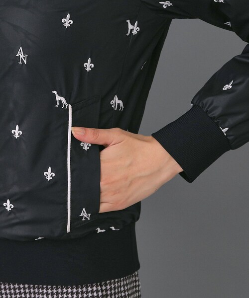 セール】【ADABAT NAVY】エンブロイダリーモノグラムジップブルゾン