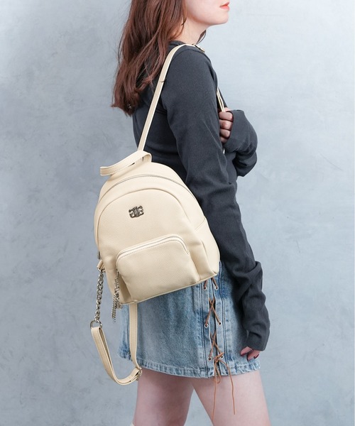 GYDA(ジェイダ)の「【GYDA/ジェイダ】 PLAIN SERIES チャーム付きミニリュック(バックパック/リュック・レディース・ブラック/キャメル/アイボリー・FREE)」の1枚目の写真