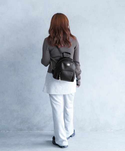 GYDA(ジェイダ)の「【GYDA/ジェイダ】 PLAIN SERIES チャーム付きミニリュック(バックパック/リュック・レディース・ブラック/キャメル/アイボリー・FREE)」の8枚目の写真