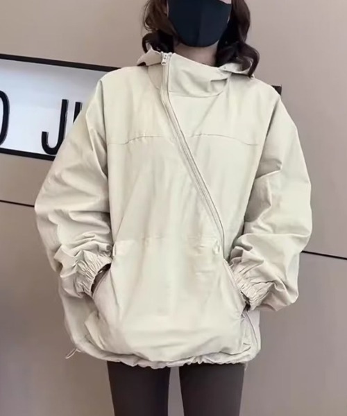 SallyLunn(サリーラン)の「斜めジップマウンテンパーカー(マウンテンパーカー・レディース・ブラック/アイボリー・LARGE/MEDIUM)」の5枚目の写真