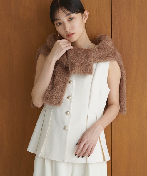 natural couture（ナチュラルクチュール）の「【WEB限定】金釦ペプラムベスト（ベスト・レディース・ブラウン/ベージュ/ブラック/オフホワイト・FREE）」の9枚目の写真