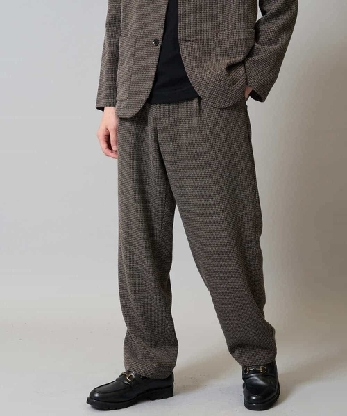 a.v.v(アーヴェヴェ)の「【イージーケア/シワになりにくい】ツイードストレッチワンタックワイドイージースラックス【洗濯機で洗える】(その他パンツ・メンズ・ブラウン・48/50/46)」の21枚目の写真