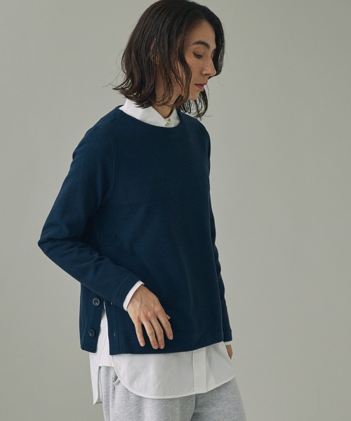 AIGLE（エーグル）の「サイドスリットボタン クルーネックフリースプルオーバー（スウェット・レディース・オフホワイト/ダークネイビー/レッド系その他・36/38/40）」の9枚目の写真