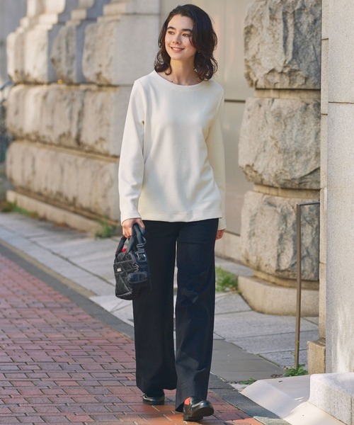 AIGLE（エーグル）の「サイドスリットボタン クルーネックフリースプルオーバー（スウェット・レディース・オフホワイト/ダークネイビー/レッド系その他・36/38/40）」の21枚目の写真