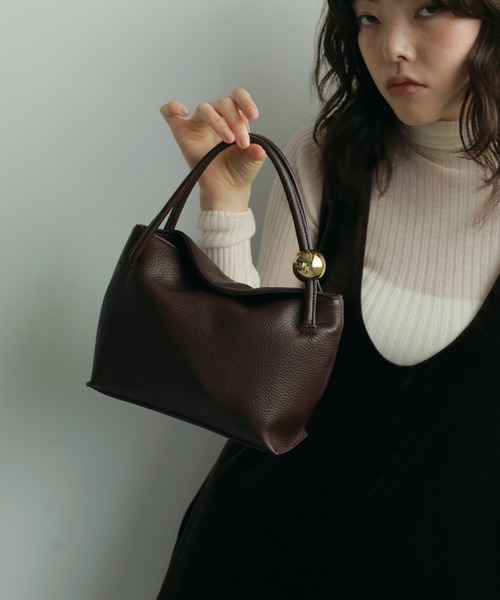 anuke（アンヌーク）の「Volume Ball Bag（ハンドバッグ・レディース・ブラック/ブラウン・FREE）」の3枚目の写真