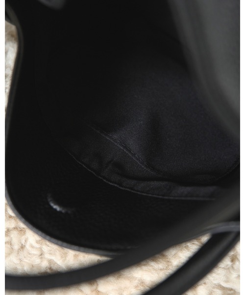 anuke（アンヌーク）の「Volume Ball Bag（ハンドバッグ・レディース・ブラック/ブラウン・FREE）」の6枚目の写真