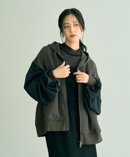 MA-1風ZIPフーディ
