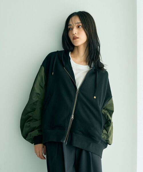 MA-1風ZIPフーディ