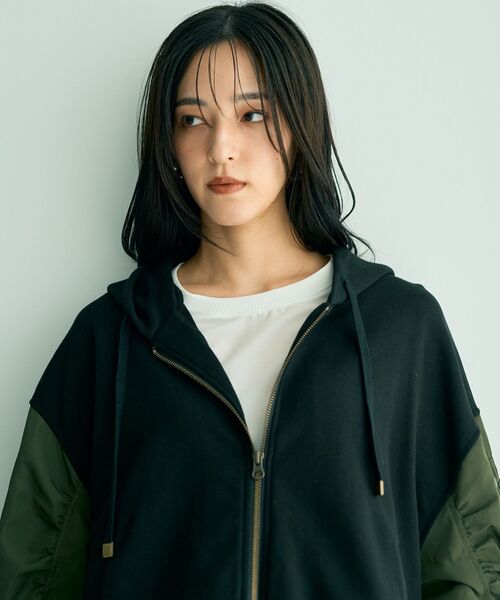 MA-1風ZIPフーディ