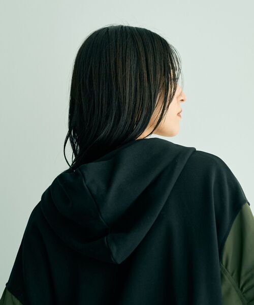 MA-1風ZIPフーディ