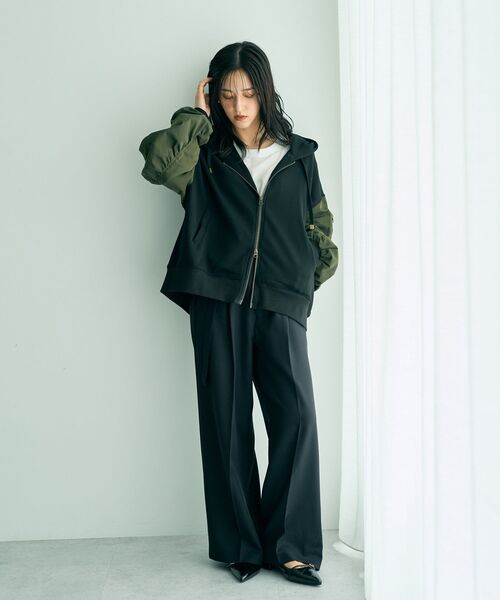 MA-1風ZIPフーディ