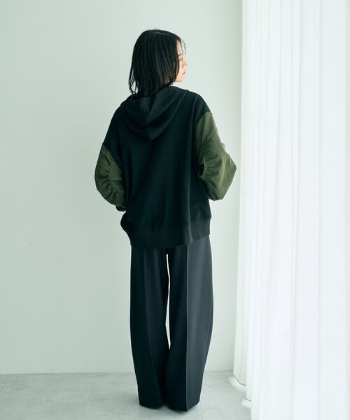 MA-1風ZIPフーディ