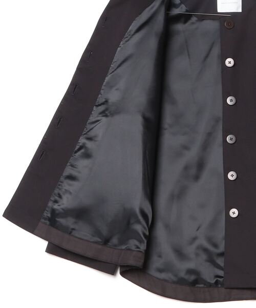 SIPULI(シプリ)の「Coated Cotton Poly Twill ヘンリーハーフコート(ダウンジャケット/コート・レディース・ブラック/ベージュ・2)」の4枚目の写真