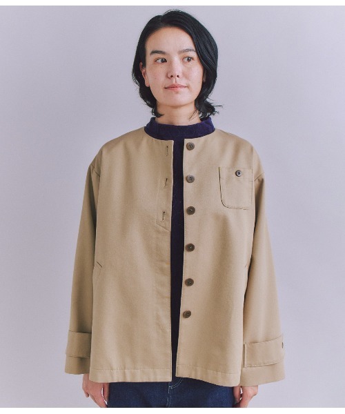 SIPULI(シプリ)の「Coated Cotton Poly Twill ヘンリーハーフコート(ダウンジャケット/コート・レディース・ブラック/ベージュ・2)」の5枚目の写真