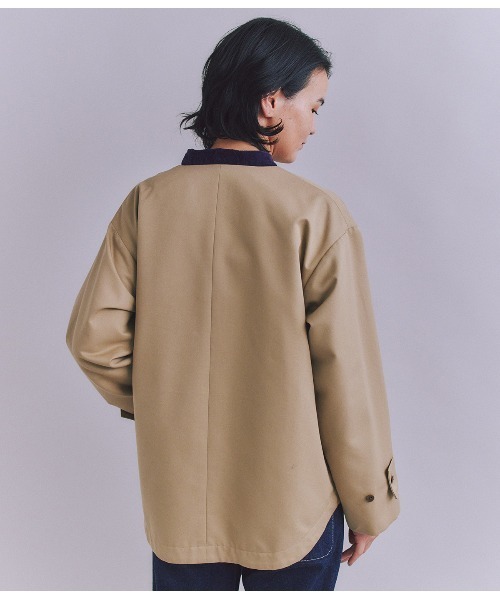 SIPULI(シプリ)の「Coated Cotton Poly Twill ヘンリーハーフコート(ダウンジャケット/コート・レディース・ブラック/ベージュ・2)」の7枚目の写真